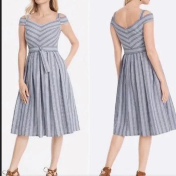 Dresses & Skirts - White House Black Market Striped dress.